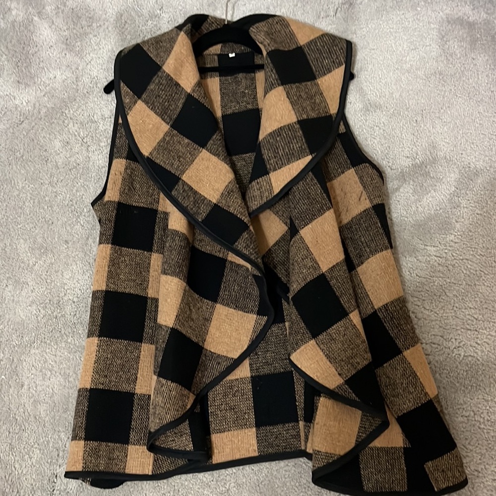 Buffalo checkered, waterfall vest - Picture 2 of 6
